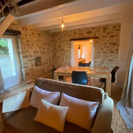 La Magnanerie Du Castanet Holiday home *